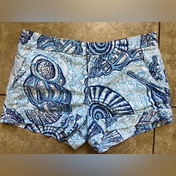 Lilly Pulitzer Pants - Lilly Pulitzer Shorts Size 2 Womens Blue Floral Shell Print Originals Callahan